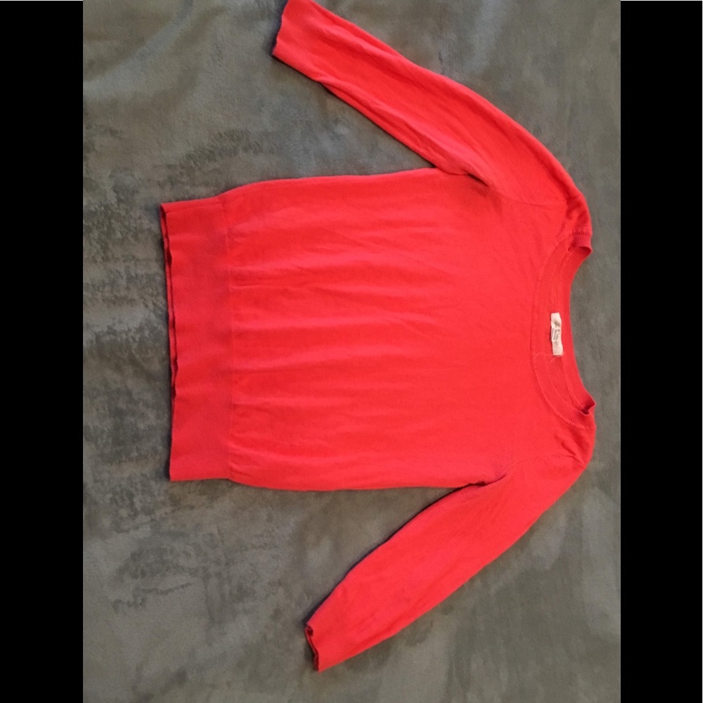 Foreve 21 sweater